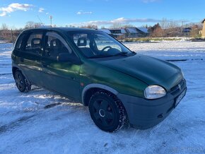 Predám Opel corsa 1.2i eco r.v1996 - 2