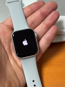 Apple Watch SE 2 44mm Silver - 100% zdravie - 2