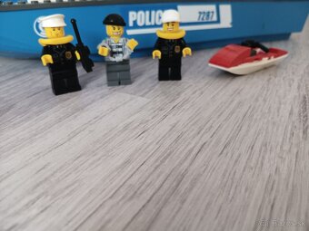 Lego policajna lod - 2