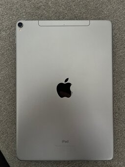 iPad Pro 10,5 256gb Cellular + klávesnica + obal - 2