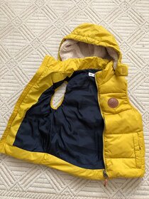 Vatovaná žltá vesta, chlapčenská H&M, veľkosť 6-8 rokov, - 2