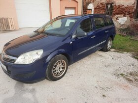 Opel Astra H 1.4 66kw - 2