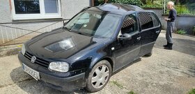 Volkswagen Golf 4  1.4i  rok 2003 - 2