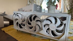 Rtx 4090 asus strix oc white - 2