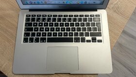 MacBook Air (13-palcový, 2017) - 2