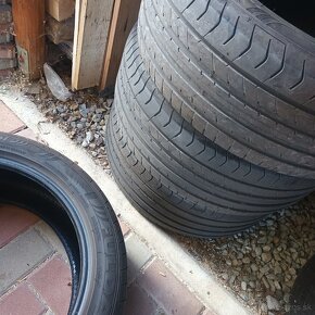 Letne gumy 235/45 R18 - 2