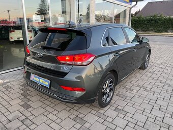 Hyundai i30 2022 1.5 Benzín SK - 2