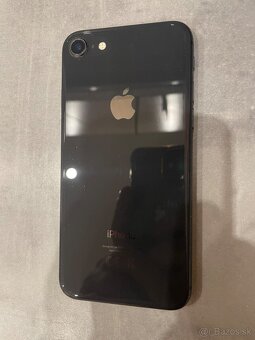 iPhone 8 128GB - 2