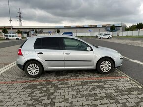 Volkswagen Golf V 1.9 TDi 77kw digi klima - 2