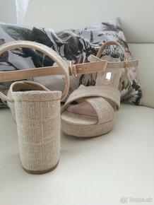 Trendy sandále - 2