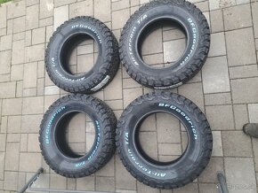 BFGoodrich All Terrain T/A KO2 235/70 R16 - 2