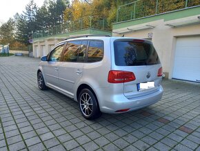 Volkswagen Touran 1.6 TDi 77Kw(105Ps)Rv:Model:2011 Higline - 2