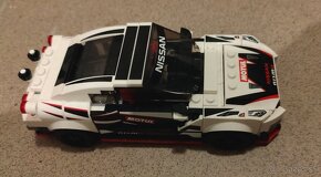 LEGO® Speed Champions 76896 Nissan GT-R NISMO - 2