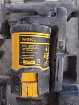 DeWALT DW088CG zelený křížový laser 20m/50m - 2