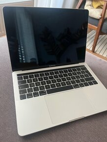 Macbook Pro 13 Touchbar 2018, 256GB, 16GB RAM - 2