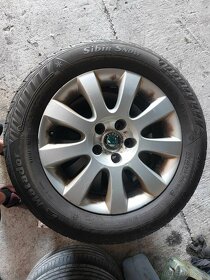 Predám originál Škoda kolesá R16 5x112 zimné pneu 205/60 R16 - 2