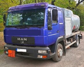 2002 MAN 9.5t phm 6.7m3 ADR cisterna 2x 3.350 ltr i spodní - 2