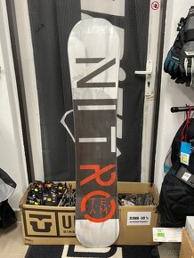 NITRO TEAM 2021 Snowboard doska 142 - 2