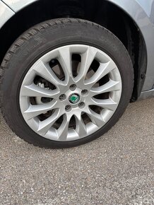 Skoda superb 205/50 R17 - 2