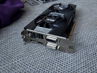 Sapphire Radeon R9 270X 2GB GDDR5 - 2