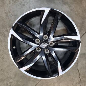 TOYOTA disky 5x114.3 R19  ET50 - 2