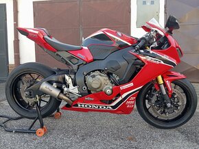 Honda cbr1000rr - 2