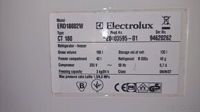 Chladnička s mraziacim boxom Electrolux - 2