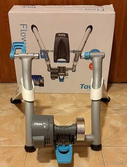 Cyklotrenažér Tacx Flow Smart - 2