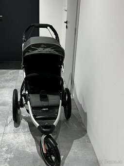 Thule urban glide 2 dark shadow v záruke do 04/26 - 2