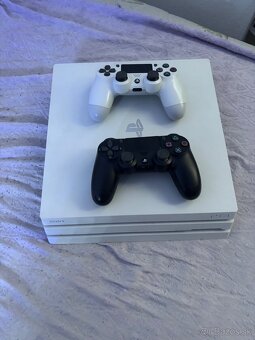 Mám na predaj ps4 pro 1Tb - 2