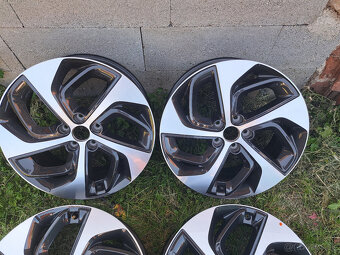 19" Hyundai Tucson - 2