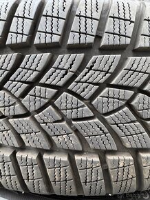 Goodyear ultragrip performance 205/55 r17 zimne 8mm+ - 2