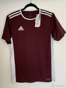 nove sportove tričko značky Adidas Aeroready (Bordove) - 2