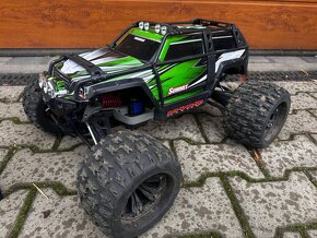 TRAXXAS SUMMIT 1/8 (1:10) - 2