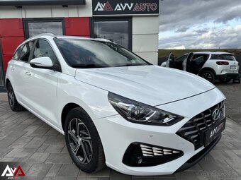 Hyundai i30 CW 1.6 CRDi DTC Family, v Záruke, F1 radenie, SR - 2