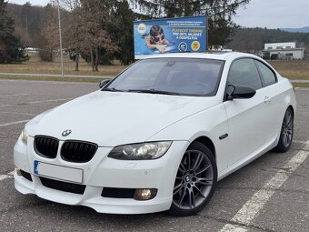 BMW E92 330D, manuál 6st, zadný náhon, full výbava - 2