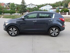 Kia Sportage 2011 2,0CRDi Rebel-xenon,NAVI,park.kamera,ťažné - 2