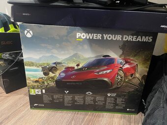 Predám xbox series X - 2