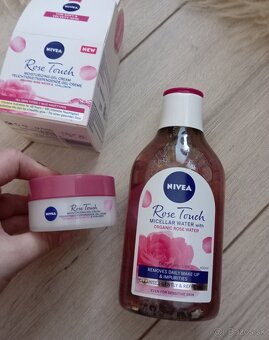 Sada Nivea rose touch - 2