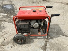 Predám elektrocentrala Honda 6000, 5,5 kW - 2