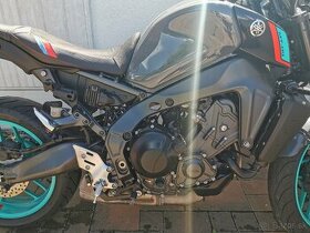 Yamaha MT-09 - 2