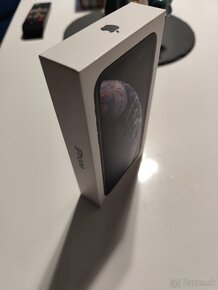 iPhone XR 64 GB - 2