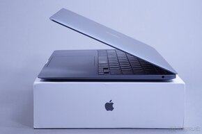 ZÁRUKA/Macbook Air 13.3"/M1(8 CORE) /8GB RAM/512GB SSD - 2