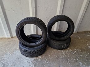 Predám zimné gumy 225/45 R17 - WinterContact TS 870 - 2