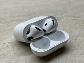 Apple AirPods 4 ANC - 2