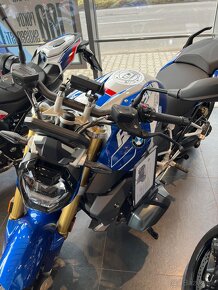 BMW R1250R-nova 0km - 2