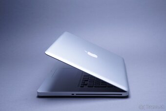 ZÁRUKA/Macbook Pro 15.4"/I7 2.2GHZ/12GB RAM/250GBSSD/CZ - 2