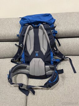 Predam turisticky batoh zn. Deuter 34+ - 2