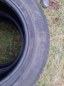 235/65R17. 104H. Dunlop zimné - 2