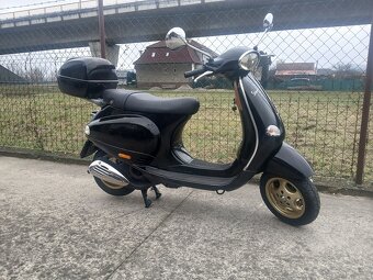 Piaggio Vespa 125 ET4 - 2